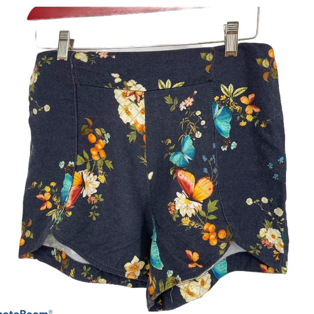Anthropologie Farm Rio Butterfly 🦋 Shorts Sz M